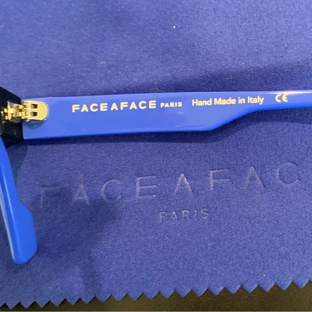 Face à Face Women's Blue Rectangular Glasses